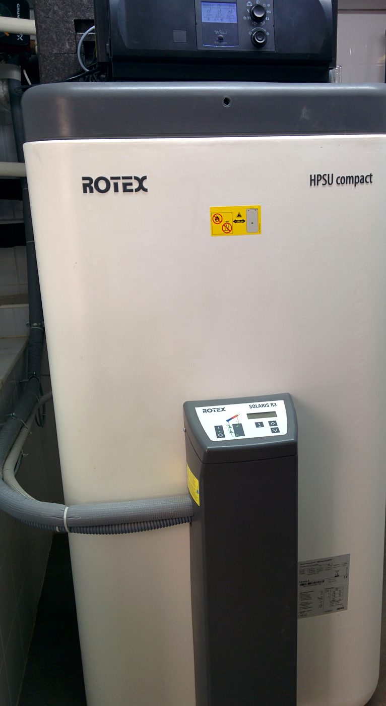 Unidad interior de aerotermia Rotex HPSU instalada por JSL, servicio en Andratx