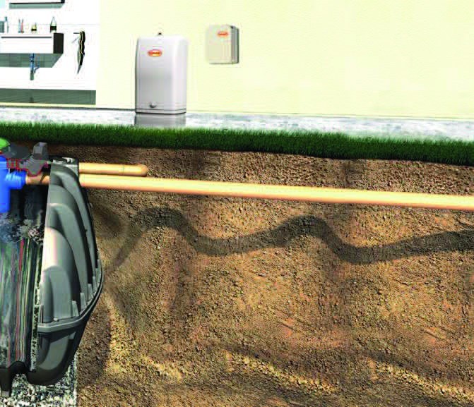 Depuradora GRAF one2clean con la tubería de entrada y el cuadro de control en la fachada; imagen del catálogo del fabricante GRAF